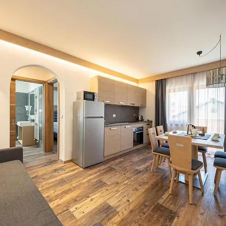 San Martino Mountain Residence San Martino Di Castrozza Exterior photo